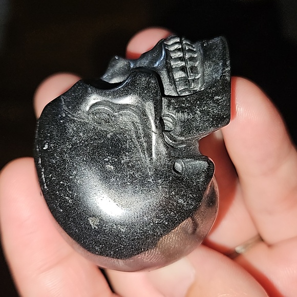 2 inch hematite skull - Picture 2 of 5